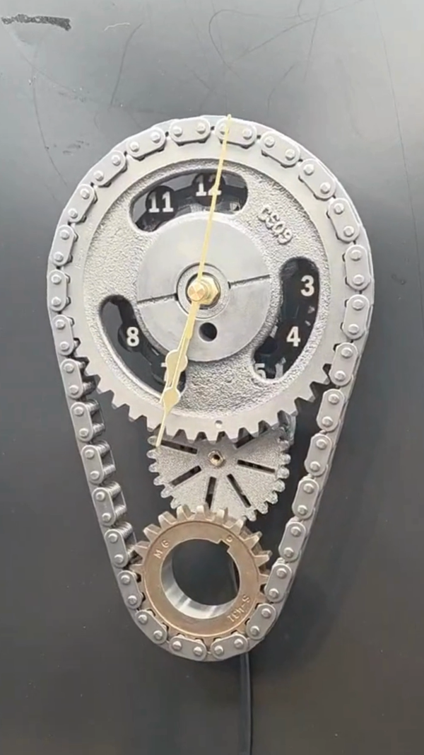 Ford 302 Small Block Timing Chain Clock, Rotating Gears, personalizable