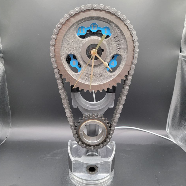 Jeep V8 Timing Chain Clock with Rotating Gears, Piston Car Part Clock for Wagoneer, CJ7, Wrangler ,Personalize Stand