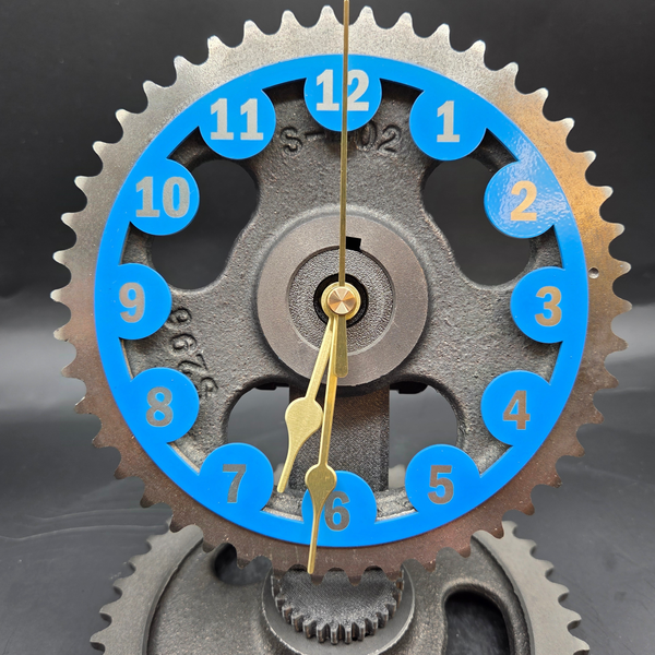 Jeep Timing Gear Clock, Off Road Automotive Desk Clock, Upcycled Car Part Decor, Jeep Lover Gift, Man Cave Garage Clock – 7x6 Inch