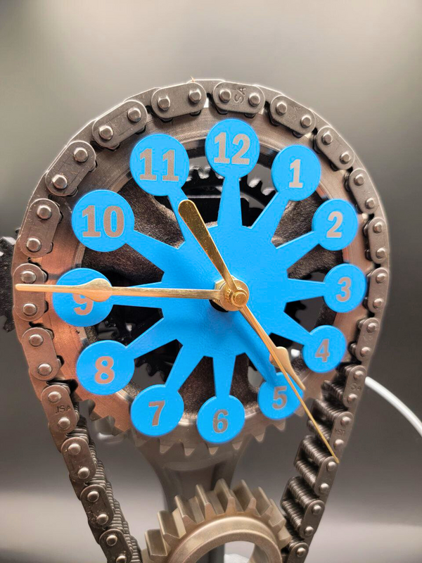 Buick V8 Timing Chain Clock – Powder Coated Metal Face, Rotating Gears