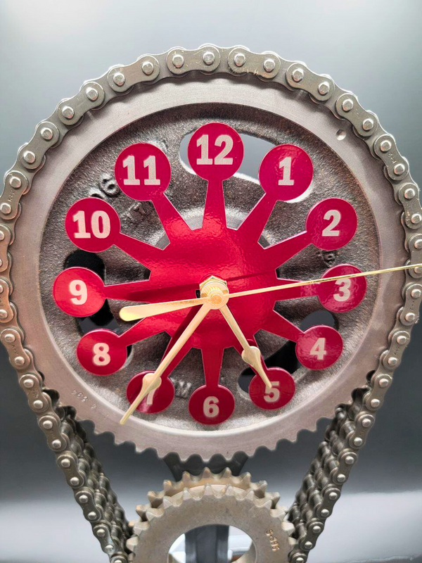 Engraved Piston- Chevy Big Block Rotating Timing Chain Clock