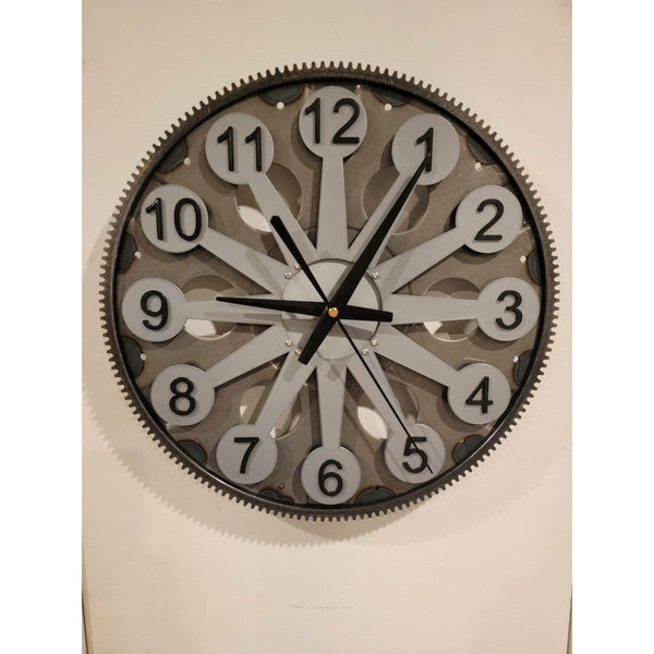 Chevy Flexplate clock, non rotating gear - Clock9nine